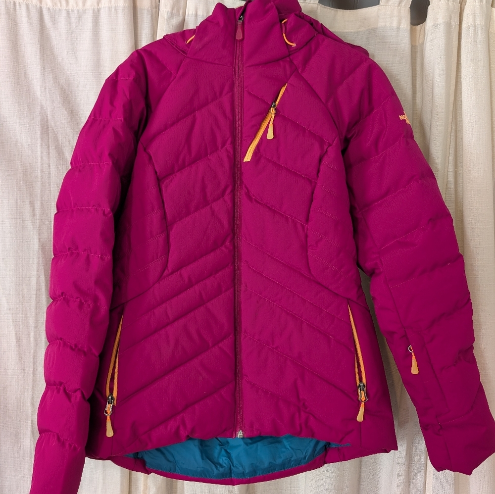 Northface Women's Magenta Puffer Jacket